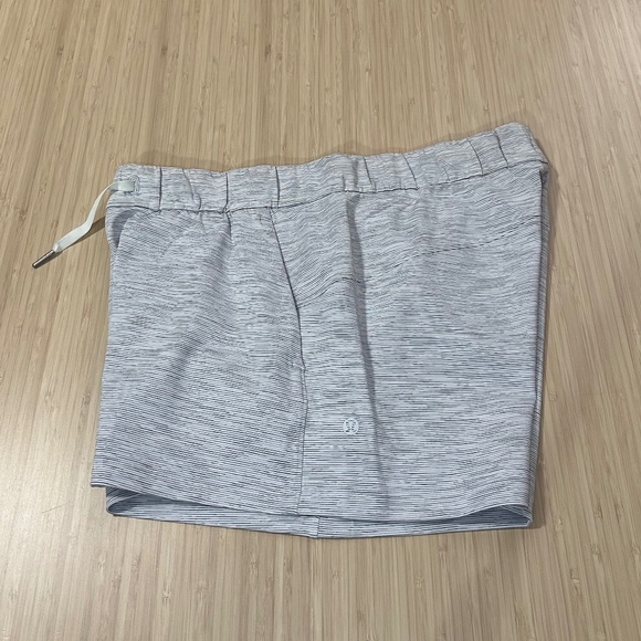 On The Fly Short 2.5" *Full-On Luxtreme - Size 10 Light Grey/White - Picture 5 of 5